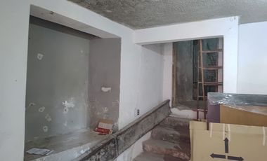 VENDO CASA VIEJA CENTRICA, BARATA, EN EL CENTRO DE SAN MIGUEL DE ALLENDE, CON VISTAS ESPECTACULARES A LAS IGLESIAS DEL CENTRO DE LA CIUDAD