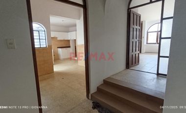 Se Alquila Casa En Residencial La Angostura - Ideal Para Vivienda U Oficina