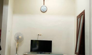 DIJUAL CEPAT! Turun Harga Drastis! Rumah Full Furnished Siap Huni di Perumahan Colomadu Karanganyar