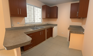 Casa en venta Durán City Urb. Bromelia - 2 plantas