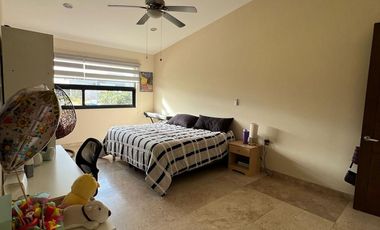 Casa en venta de 4 recámaras en El molino Condominio 15