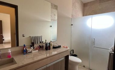 Casa en venta de 4 recámaras en El molino Condominio 15