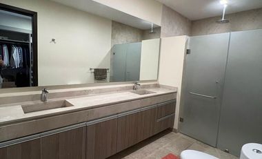 Casa en venta de 4 recámaras en El molino Condominio 15