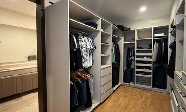 Casa en venta de 4 recámaras en El molino Condominio 15