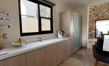 Casa en venta de 4 recámaras en El molino Condominio 15