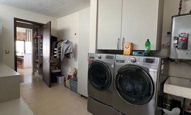 Casa en venta de 4 recámaras en El molino Condominio 15