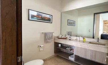 Casa en venta de 4 recámaras en El molino Condominio 15