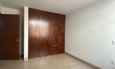 Casa modelo grande en venta en Danubio Azul zona norte