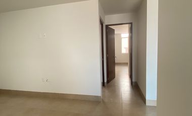 Casa modelo grande en venta en Danubio Azul zona norte