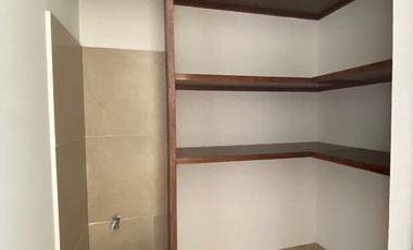 Casa modelo grande en venta en Danubio Azul zona norte