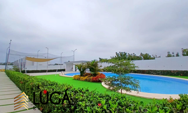 Casa nueva semi amoblada en renta en urbanización privada con piscina, Av. Circunvalación Manta, Ecuador