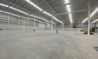 🏭 NUEVA NAVE INDUSTRIAL AAA EN BARRIENTOS – DESDE 2,200 M² HASTA 7,400 M² | IDEAL PARA LOGÍSTICA Y ÚLTIMA MILLA (DISPONIBILIDAD INMEDIATA)