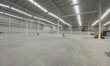 🏭 NUEVA NAVE INDUSTRIAL AAA EN BARRIENTOS – DESDE 2,200 M² HASTA 7,400 M² | IDEAL PARA LOGÍSTICA Y ÚLTIMA MILLA (DISPONIBILIDAD INMEDIATA)