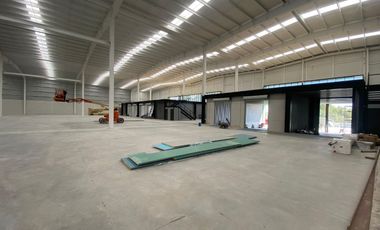 🏭 NUEVA NAVE INDUSTRIAL AAA EN BARRIENTOS – DESDE 2,200 M² HASTA 7,400 M² | IDEAL PARA LOGÍSTICA Y ÚLTIMA MILLA (DISPONIBILIDAD INMEDIATA)