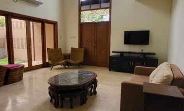 Rumah Furnish 2 Lantai Siap Huni di Taman Giri Loka BSD Dekat Tol