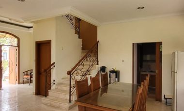 Rumah Furnish 2 Lantai Siap Huni di Taman Giri Loka BSD Dekat Tol