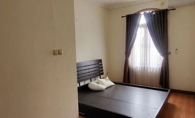 Rumah Furnish 2 Lantai Siap Huni di Taman Giri Loka BSD Dekat Tol