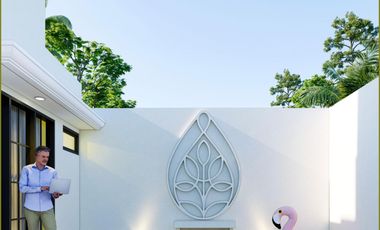 Rumah  American Classic dengan Kolam Renang Pribadi Jogja Gamping sleman Bonus Vespa Matic Dekat kampus Umy