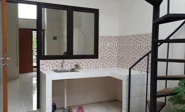 Rumah Sejuk Dan Asri di Sebrang SD Lazuardi, Cinere, Depok.