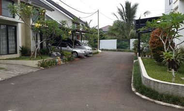 Rumah Sejuk Dan Asri di Sebrang SD Lazuardi, Cinere, Depok.