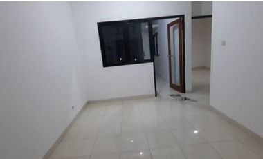 Rumah Sejuk Dan Asri di Sebrang SD Lazuardi, Cinere, Depok.