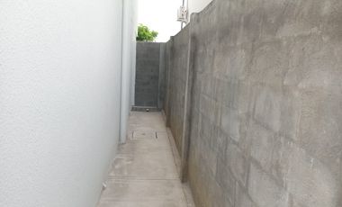 Casa de venta en la Urbanización La Joya, 4 dormitorios, 131 m2.