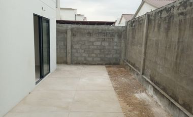 Casa de venta en la Urbanización La Joya, 4 dormitorios, 131 m2.