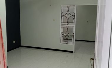 Rumah Sidoarjo Puri Surya Jaya Dikontrakan Dekat Sekolahan