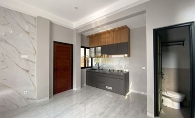 RUMAH SIAP HUNI KONTEMPORER 2 LANTAI DEKAT BANDARA YIA