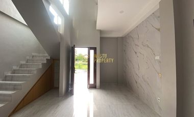 RUMAH SIAP HUNI KONTEMPORER 2 LANTAI DEKAT BANDARA YIA