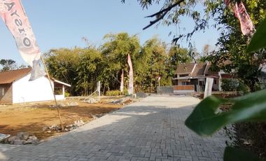 Rumah di Jogja Barat 20 Menit ke Kota Ala Jepang Ada Taman Bermain Sentolo Kulonprogo Bonus Ac