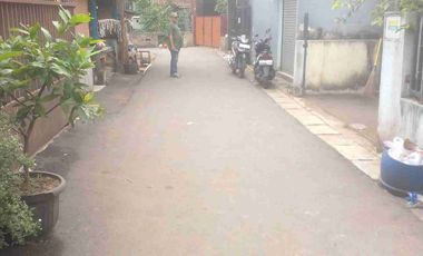 dijual rumah di gg lame jatikarya