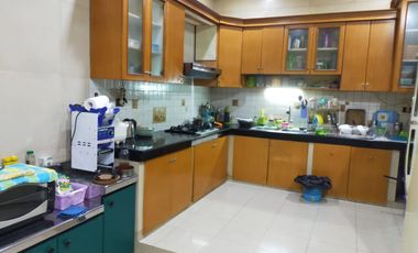 JUAL / SEWA  Rumah 4 lantai , di Danau Indah , SUNTER