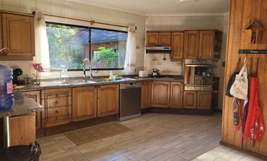 PROPIEDAD DE CASI UNA HECTAREA SECTOR ANGACHILLA