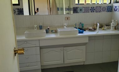 PROPIEDAD DE CASI UNA HECTAREA SECTOR ANGACHILLA