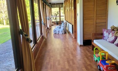 PROPIEDAD DE CASI UNA HECTAREA SECTOR ANGACHILLA