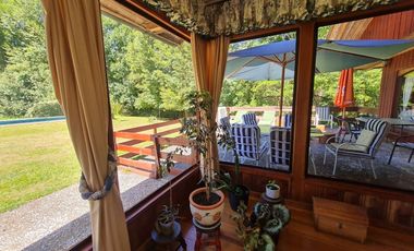 PROPIEDAD DE CASI UNA HECTAREA SECTOR ANGACHILLA