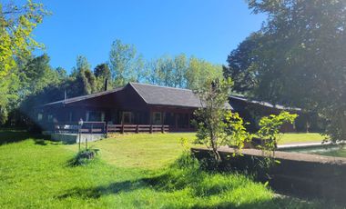 PROPIEDAD DE CASI UNA HECTAREA SECTOR ANGACHILLA