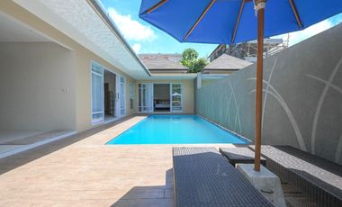 Vila Mewah Tropis Minimalis Dekat Pantai Nusa Dua