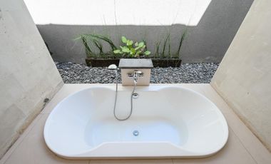 Vila Mewah Tropis Minimalis Dekat Pantai Nusa Dua