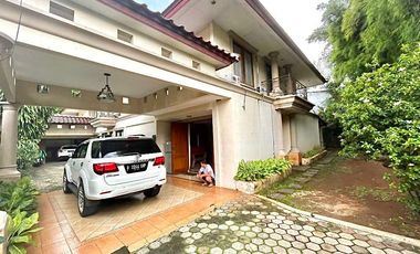 Sewa Rumah Paling Murah di Bangka Kemang – Lahan 800 m², Parkir Luas, Ada Kolam Renang