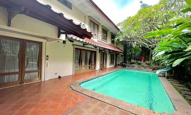 Sewa Rumah Paling Murah di Bangka Kemang – Lahan 800 m², Parkir Luas, Ada Kolam Renang