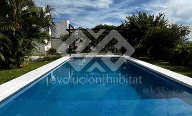 HERMOSA CASA EN VENTA EN RESIDENCIAL CERRADA DEL BOSQUE, OAXTEPEC, MORELOS