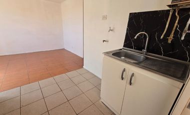 SE ARRIENDA CASA EN PITRFQUÉN, NOVENA REGIÓN  3D/1E/1B