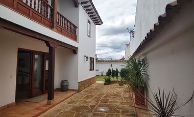 670. CASA VILLA DE LEYVA CENTRO HISTORICO