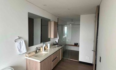 penthouse en alamos 240m2