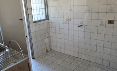 CASA DE DOS PISOS EN CALLE ESMERALDA COMUNA DE TALAGANTE