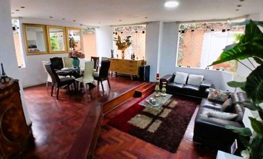 ¡ENCUENTRA EL HOGAR PERFECTO PARA TU FAMILIA EN SURCO! 🌳