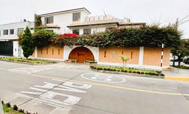 ¡ENCUENTRA EL HOGAR PERFECTO PARA TU FAMILIA EN SURCO! 🌳