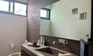 SE VENDE CASA EN RESIDENCIAL VILLA MAGNA CANCUN